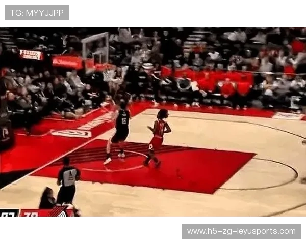NBA球星被帽飞三米的背后：篮球场上的精彩瞬间与完美反击